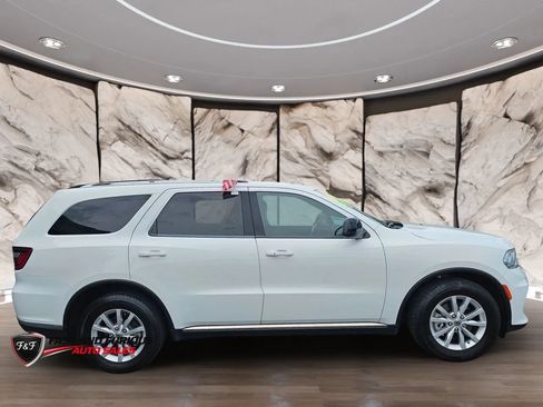 Used 2023 Dodge Durango SXT RWD image 5