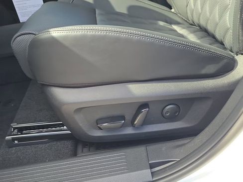 New 2026 Nissan Rogue Platinum image 21