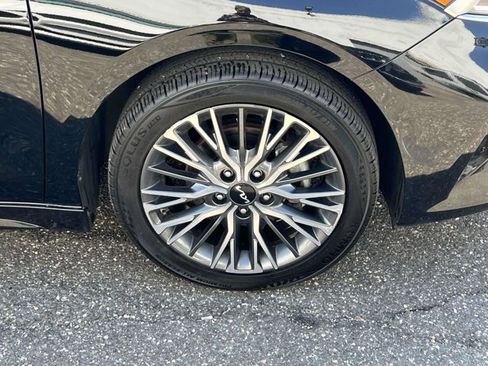 Used 2023 Kia Forte GT-Line w/ GT-Line Technology Package image 7