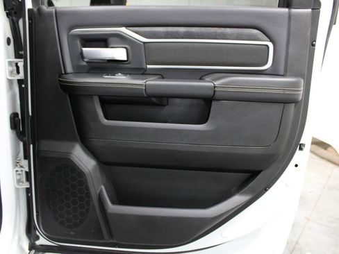 Used 2024 RAM 2500 Big Horn image 34