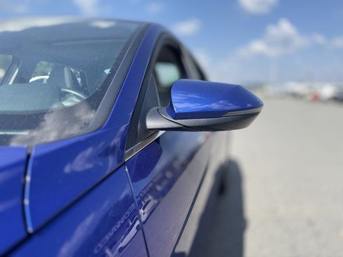 Used 2025 Hyundai Elantra Limited FWD image 16