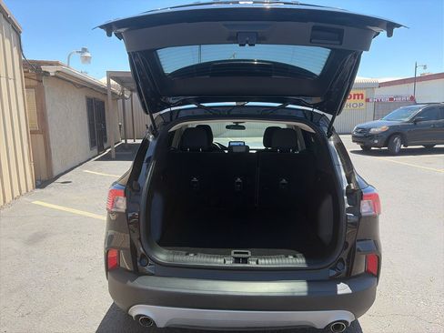 Used 2020 Ford Escape SE FWD image 20
