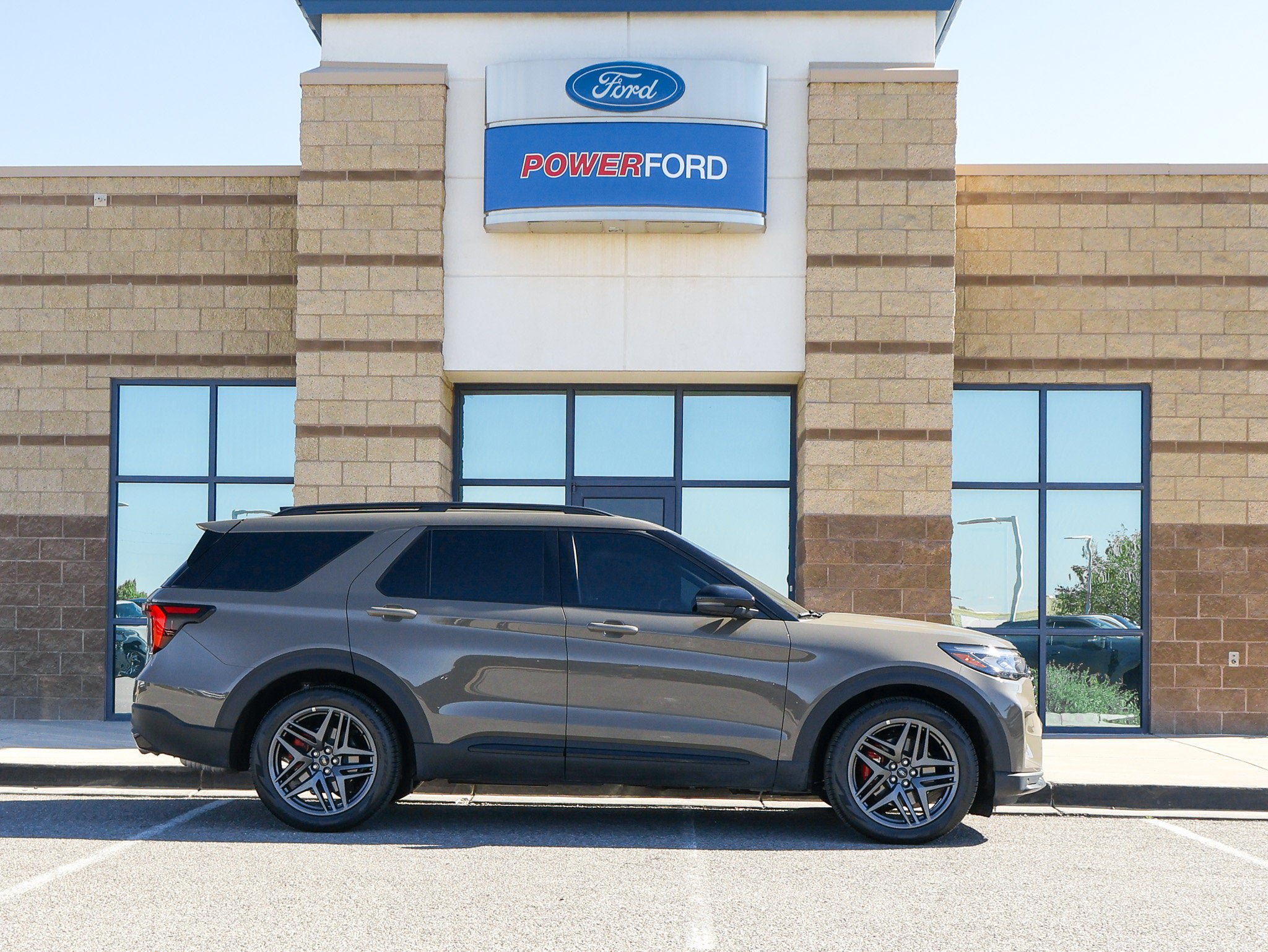 Used 2026 Ford Explorer ST w/ Sun And Sound Package AWD/4WD image 5