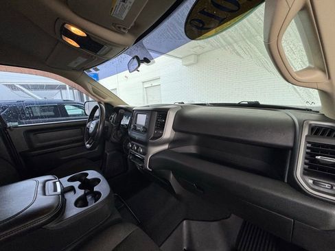 Used 2019 RAM 3500 Tradesman image 17