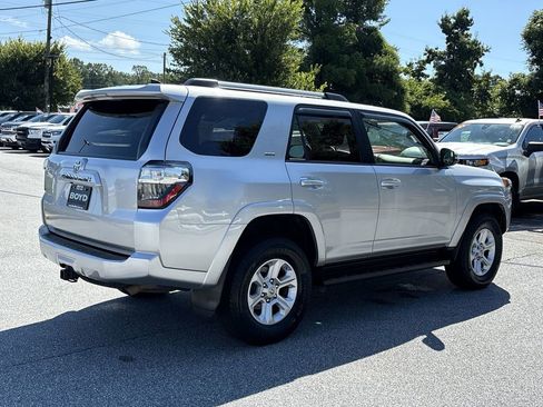 Used 2020 Toyota 4Runner SR5 Premium image 9