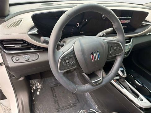 Used 2024 Buick Envista Avenir image 20