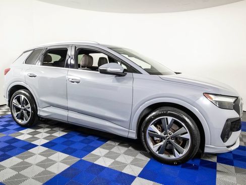 Used 2022 Audi Q4 e-tron Premium Plus AWD/4WD image 3
