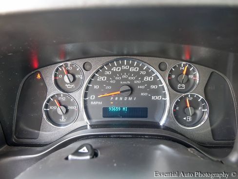 Used 2024 Chevrolet Express 3500 w/ Power Convenience Package RWD image 11