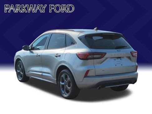 Used 2023 Ford Escape ST-Line w/ Tech Pack #1 FWD image 3