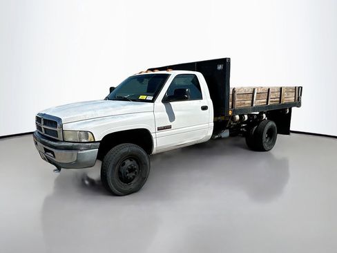 Used 2001 Dodge Ram 3500 Truck 2WD Regular Cab image 3