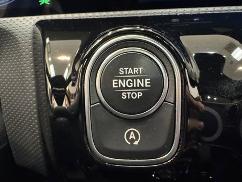 Certified 2022 Mercedes-Benz A 220 4MATIC image 21