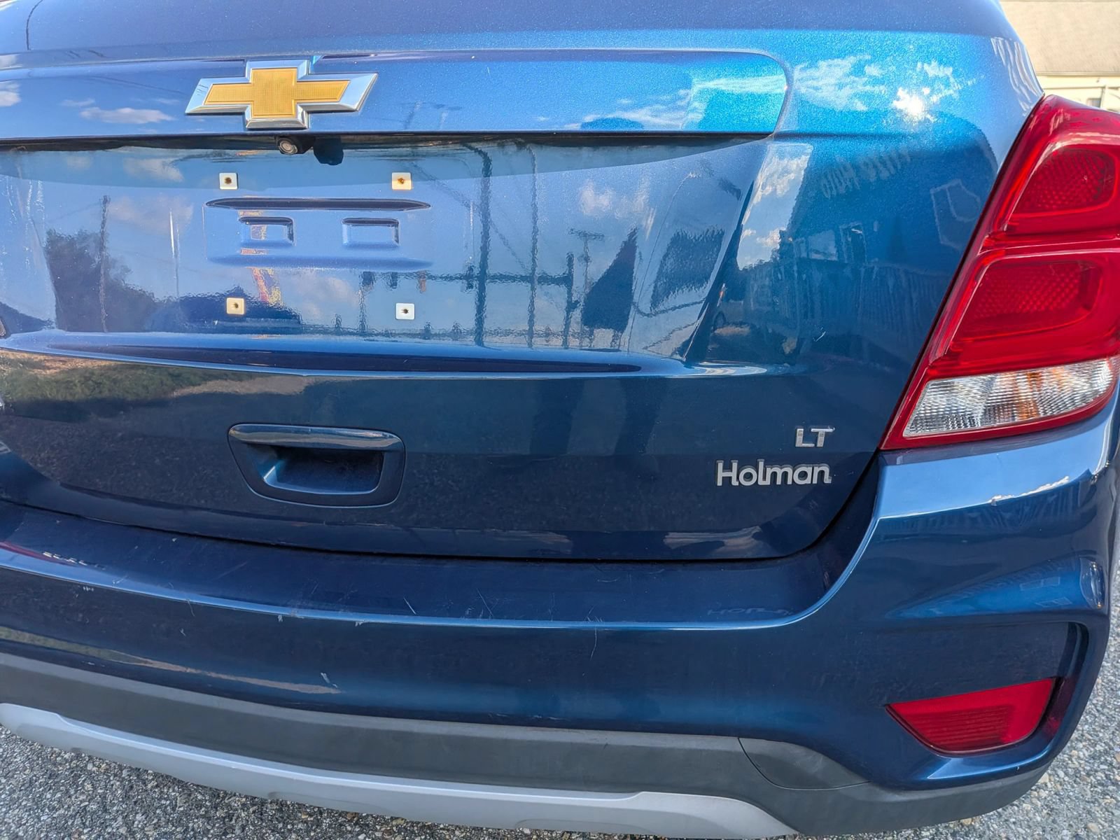 Used 2020 Chevrolet Trax LT FWD image 12