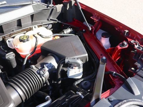 Used 2022 Chevrolet Silverado 1500 High Country w/ Technology Package image 12