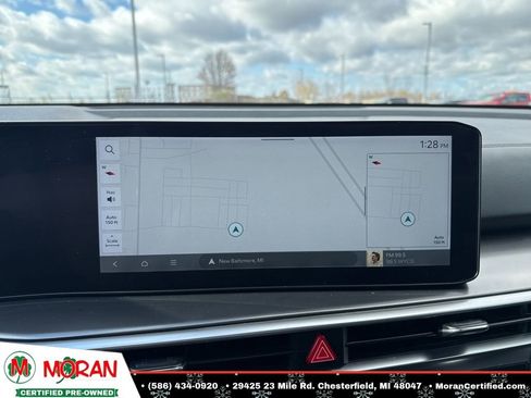 Used 2025 Kia Sorento S image 16