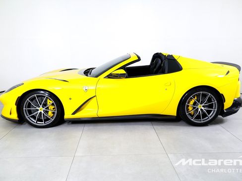 Used 2023 Ferrari 812 GTS RWD image 6