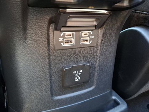 Certified 2022 Jeep Wrangler Unlimited Sahara w/ Cold Weather Group image 11