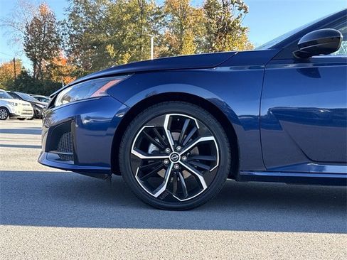 Used 2023 Nissan Altima 2.5 SR image 6