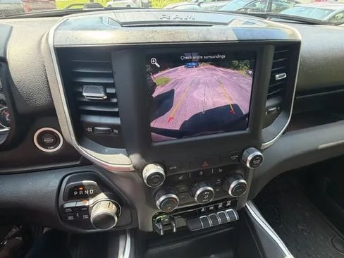 Used 2021 RAM 1500 Big Horn AWD/4WD image 3