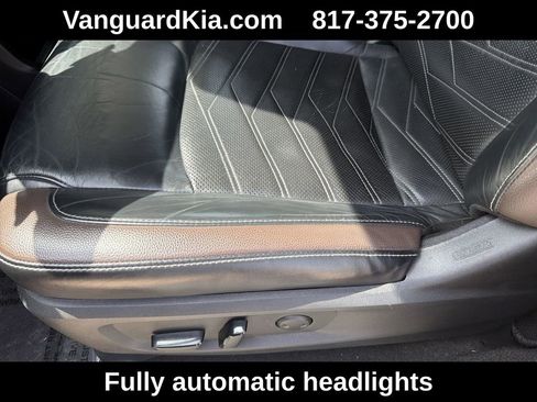 Used 2023 Nissan Pathfinder Platinum w/ Lighting Package (N92) AWD/4WD image 16