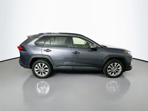 Used 2020 Toyota RAV4 XLE Premium AWD/4WD image 8