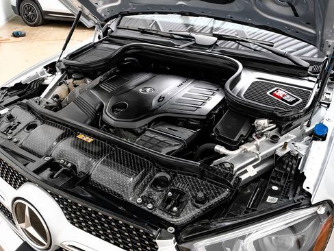 Used 2021 Mercedes-Benz GLE 450 4MATIC w/ AMG Line Exterior image 43