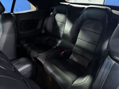 Used 2019 Ford Mustang Premium RWD image 29