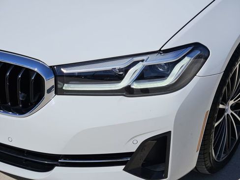 Used 2023 BMW 540i xDrive w/ Premium Package image 8
