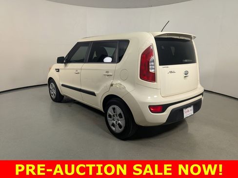 Used 2012 Kia Soul FWD image 4