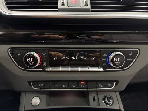 Used 2019 Audi Q5 Prestige w/ Prestige Package AWD/4WD image 22