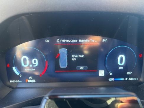 Used 2025 Ford Explorer Platinum image 8