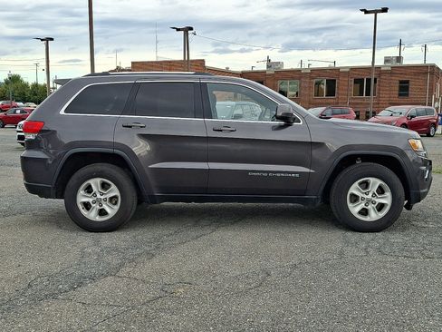 Used 2016 Jeep Grand Cherokee Laredo w/ Quick Order Package 23E AWD/4WD image 7