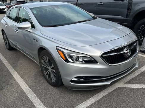 Used 2017 Buick LaCrosse Premium FWD image 2