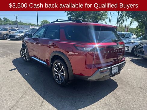 New 2026 Nissan Pathfinder Platinum w/ Cargo Package FWD image 6