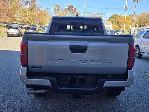 New 2025 Toyota Tacoma TRD Off-Road image 8
