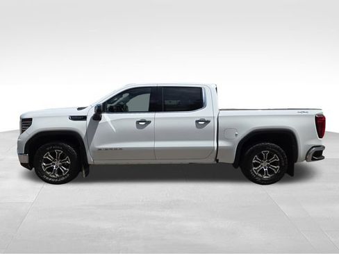 Used 2023 GMC Sierra 1500 SLT w/ SLT Convenience Package AWD/4WD image 9