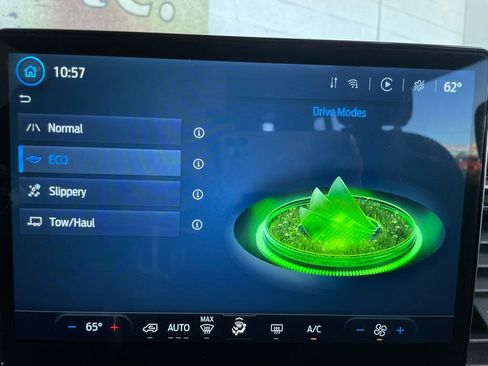 Used 2023 Ford Transit 350 XLT image 58