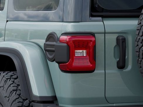New 2026 Jeep Wrangler Unlimited Rubicon w/ Rockslide Package AWD/4WD image 9