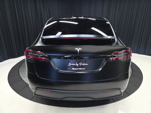 Used 2022 Tesla Model X Plaid AWD/4WD image 12