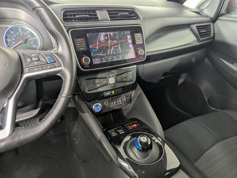 Used 2019 Nissan Leaf SV Plus w/ SV Plus Technology Package image 14