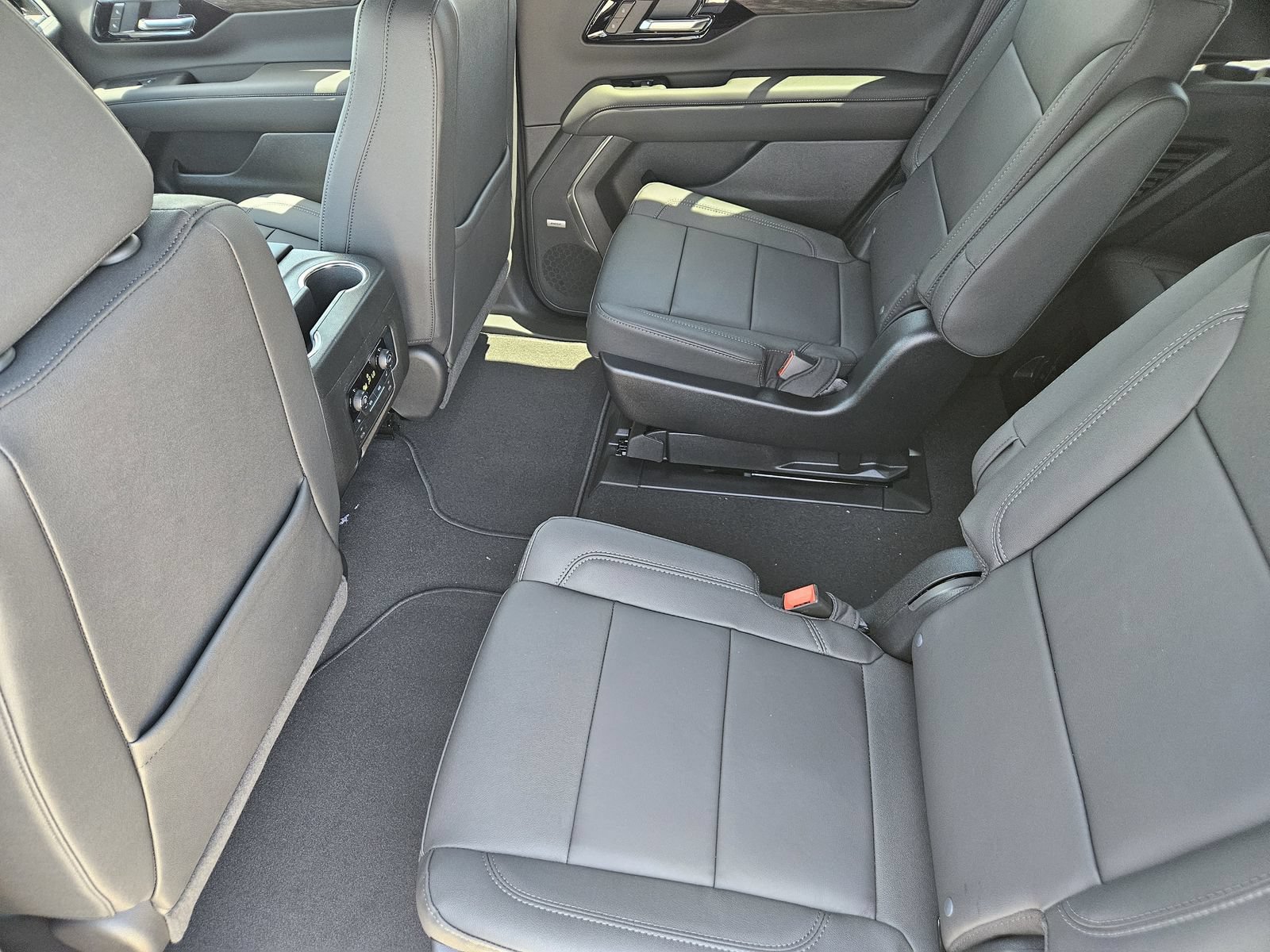 New 2026 Chevrolet Tahoe LT w/ Comfort Package AWD/4WD image 26