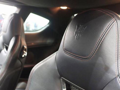 Used 2017 Maserati GranTurismo Sport image 25