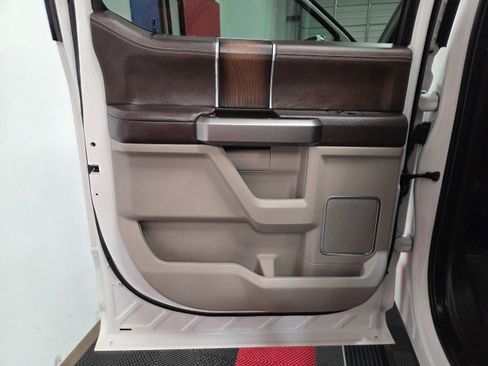 Used 2019 Ford F250 Limited w/ FX4 Off-Road Package image 37