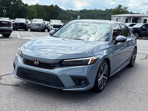 Used 2022 Honda Civic Touring image 4