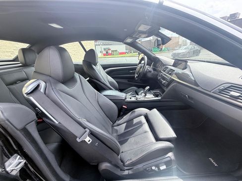Used 2019 BMW 440i Convertible image 11