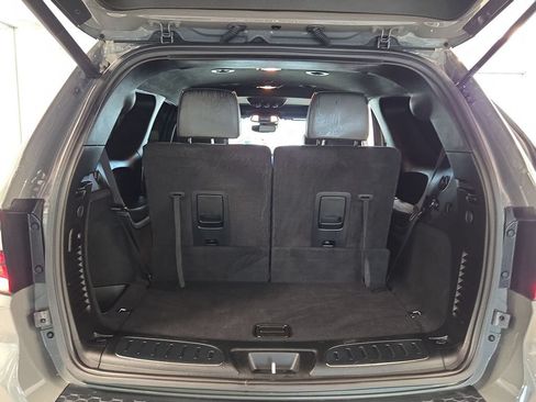 Used 2024 Dodge Durango SRT AWD/4WD image 30