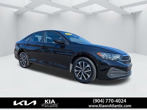 Used 2024 Volkswagen Jetta S image 2