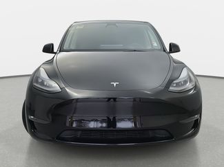 Used 2022 Tesla Model Y Long Range video 2