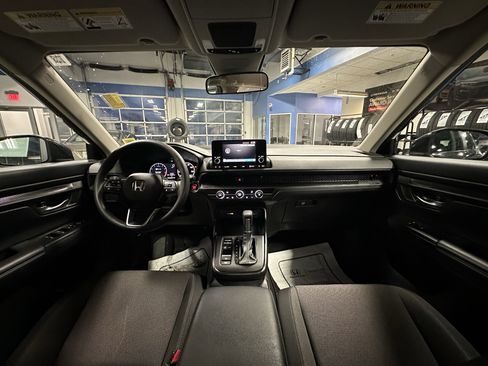Used 2023 Honda CR-V LX image 17