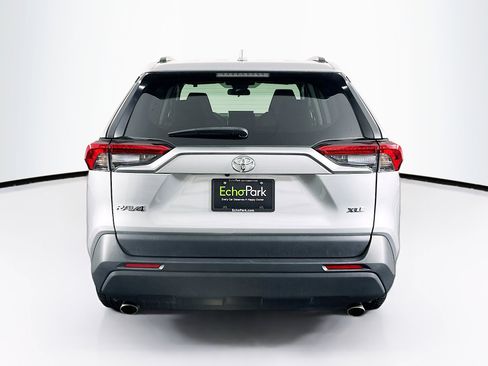 Used 2024 Toyota RAV4 XLE image 7