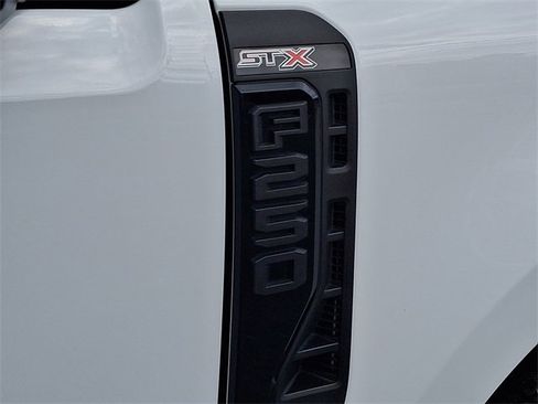 Used 2023 Ford F250 XL w/ STX Appearance Package image 28